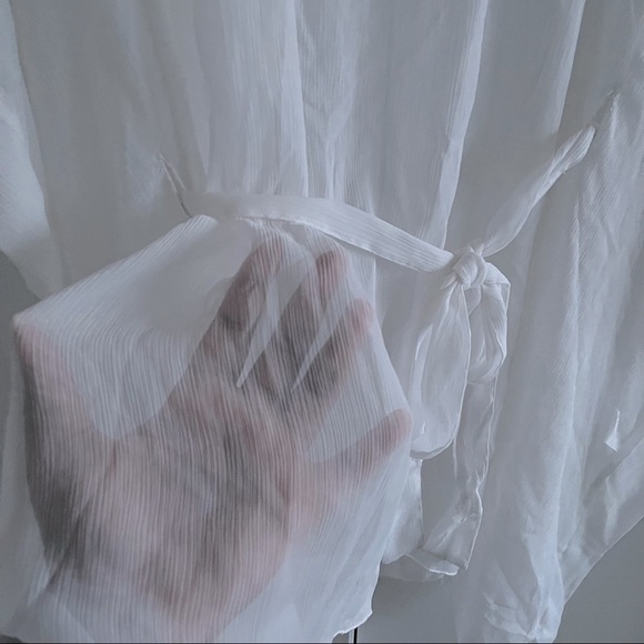 Sheer white Flowy tunic with embellished neckline - Picture 7 of 9